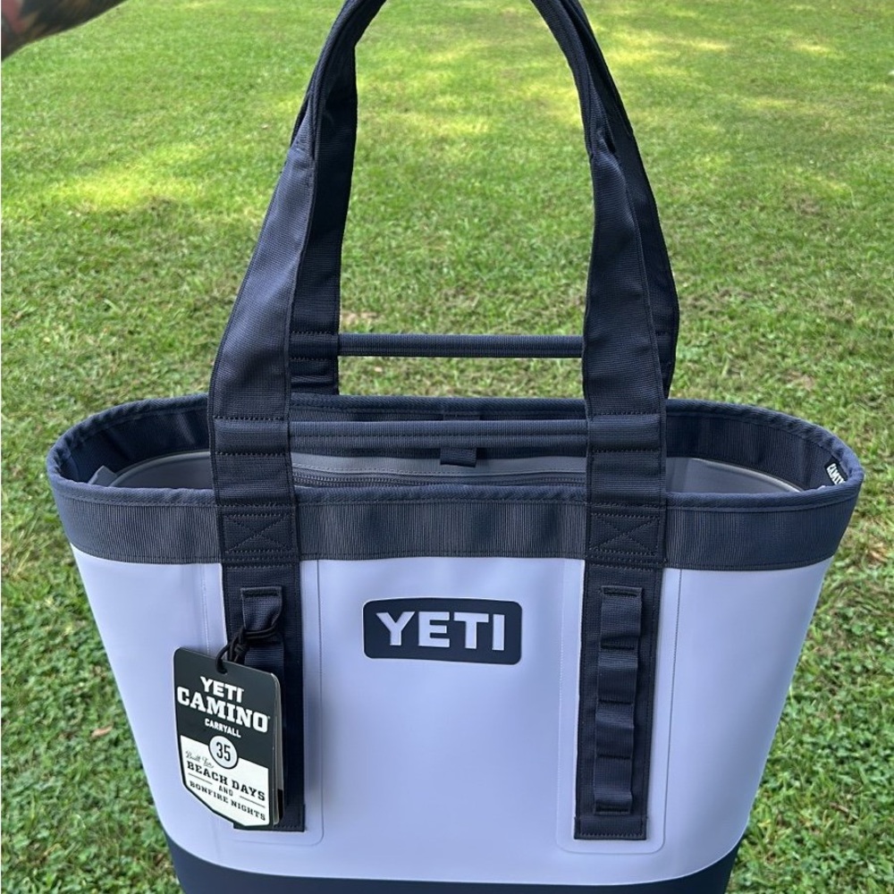 Yeti Camino 35 in cosmic lilac